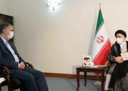وزیر فرهنگ و ارشاد اسلامی باحضور در دفتر رئیس جمهور منتخب، با سید ابراهیم رئیسی دیدار وگفتگو کرد