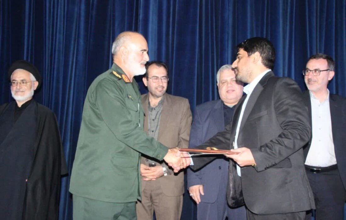 آیین تودیع مصطفی آباد رییس پیشین و معارفهی وحید خندانی رییس دادگستری شهرستان شوشتر با حضور مسئولان استانی و شهرستانی برگزار شد